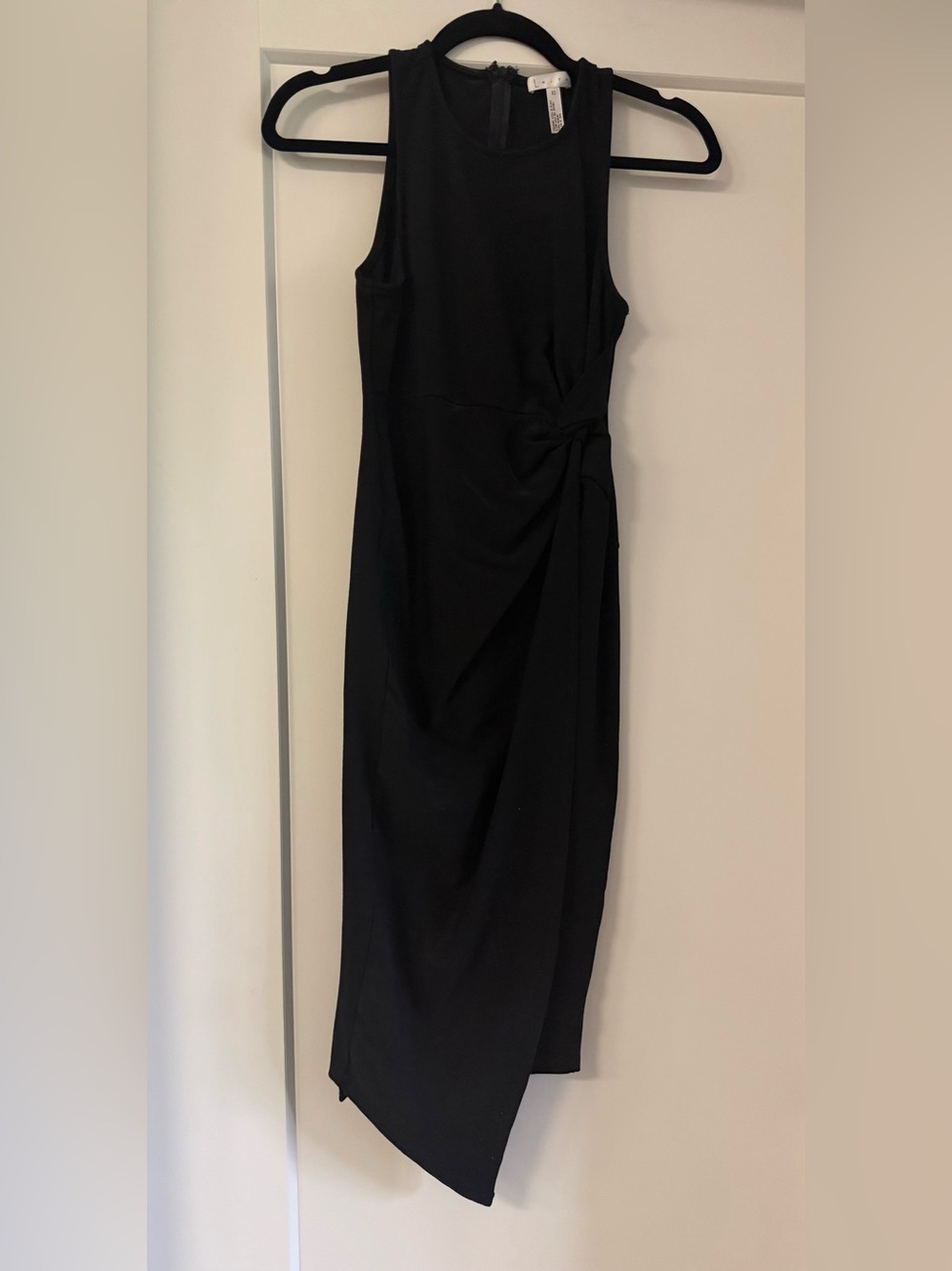 Leith Sleeveless Asymmetric Midi Black Dress